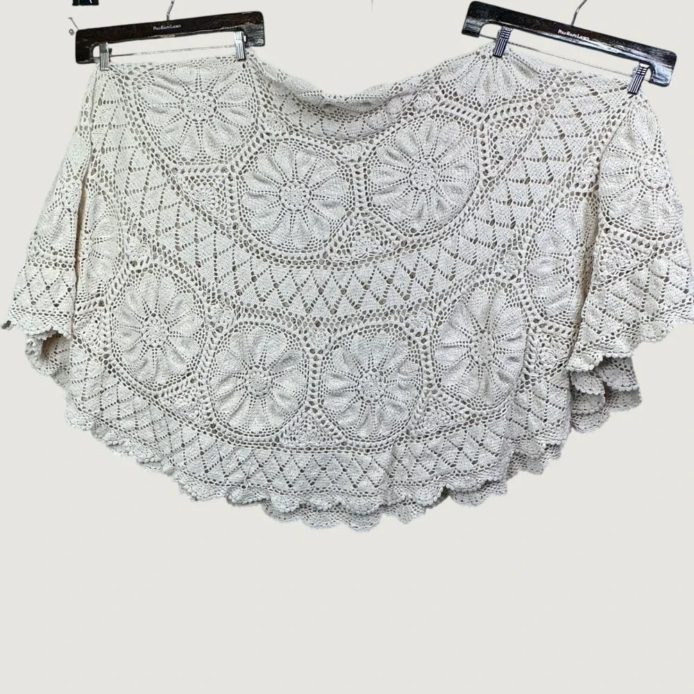 Vintage Crochet Round Tablecloth 68